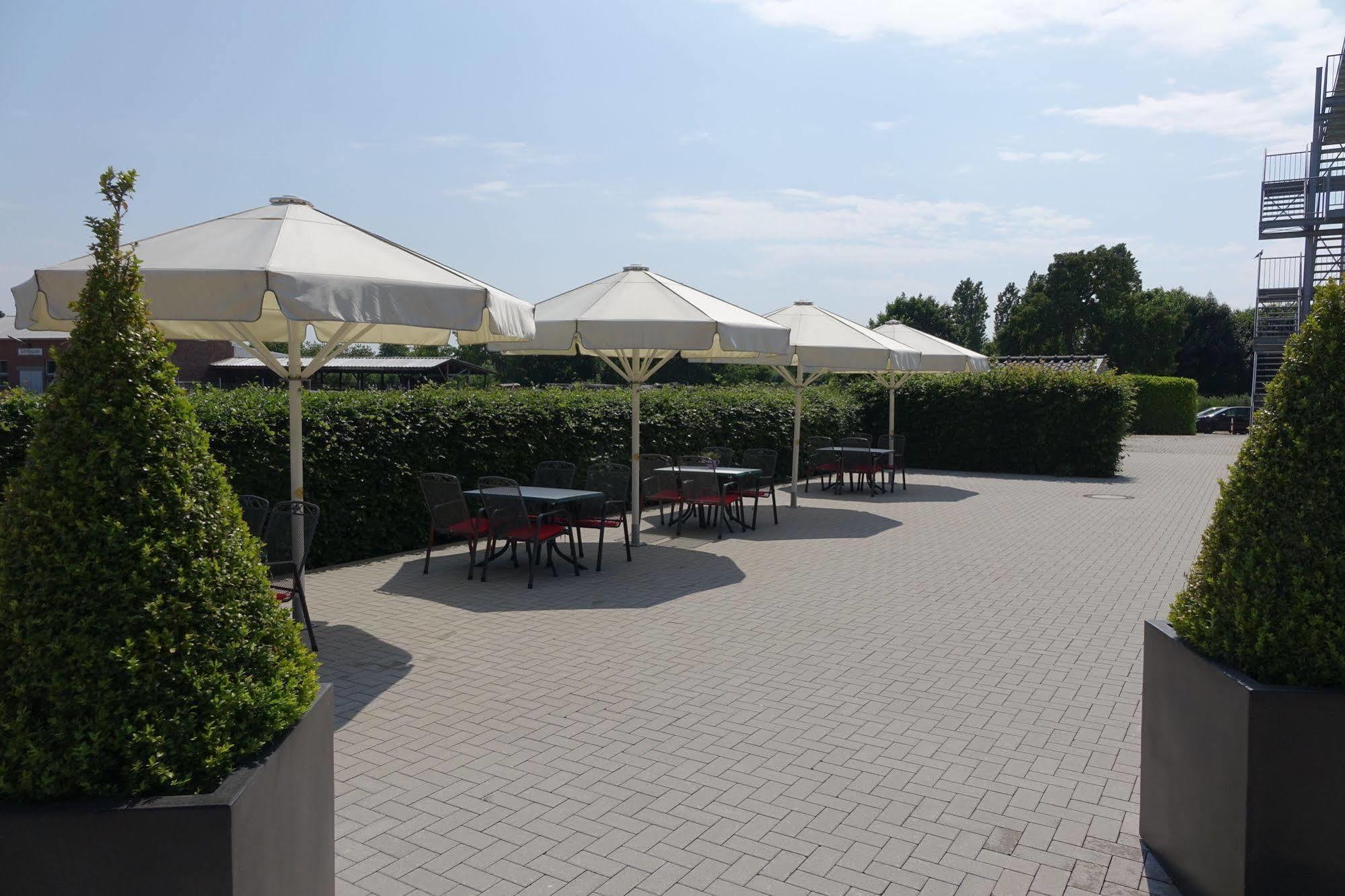 Hotel Till-Moyland Garni Exterior foto